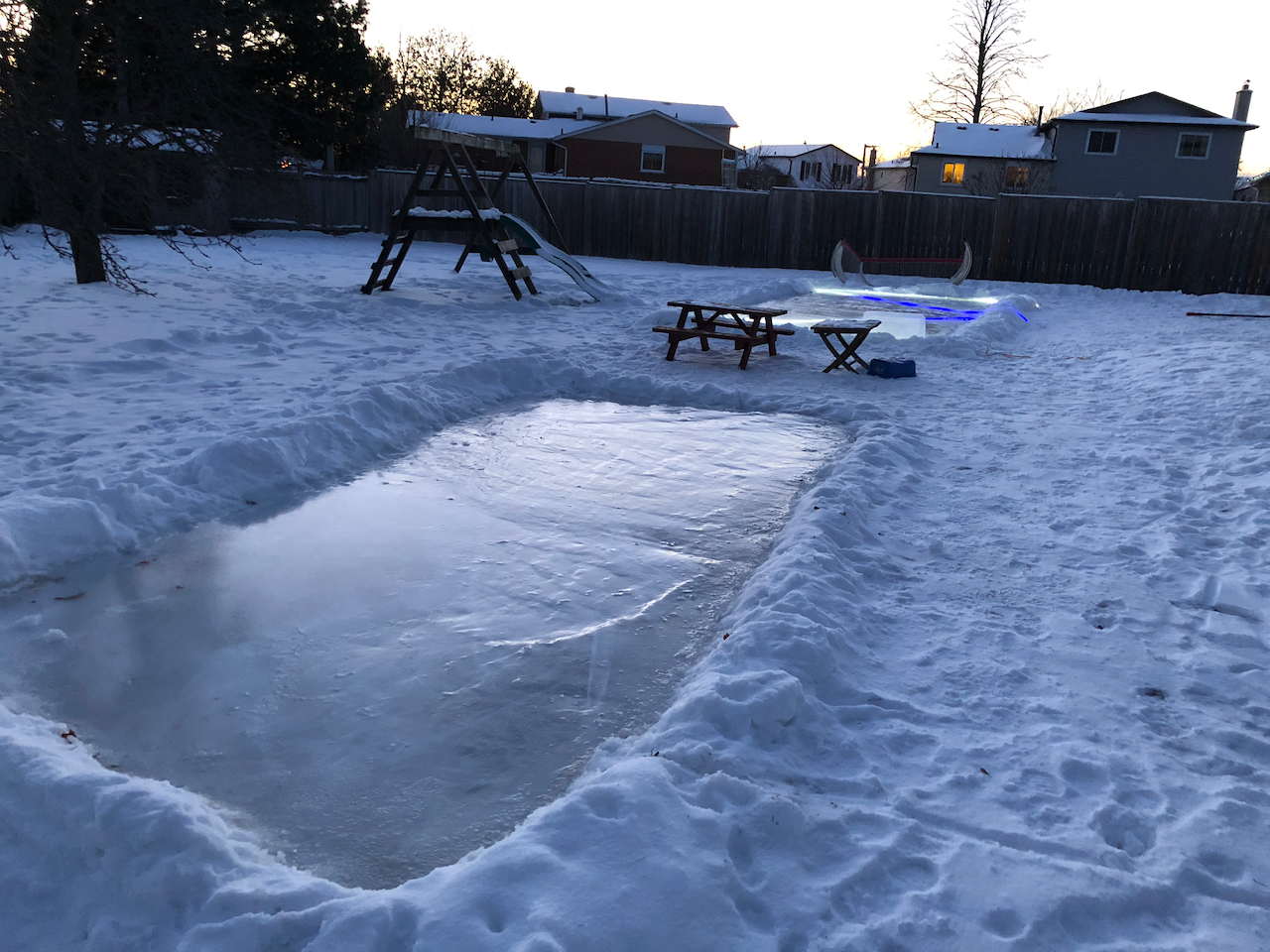 easy-outdoor-ice-rink-diy-solutions-for-the-backyard-low-cost-diy